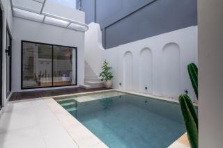 Ocean Castle Berawa Villa by Bali Bliss Properties - 1