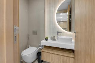 Lux 1 Bedroom Apartment in Majan - 8