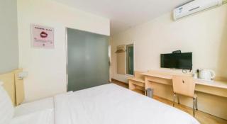 7 Days Inn Hohhot Hailiang Xinhua Square Metro Station - Hohhot - 8