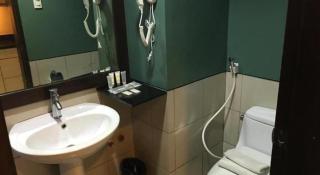 Baguio Burnham Suites Hotel - 2