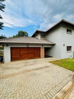 Gem in the heart of Sandton - 1