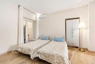 3 Rooms 3 Bathrooms In The City - 4