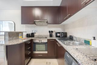 StayShort - DIFC sleeps 4 in a Convenient Location! - 2