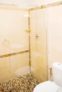 Home Very Close To CBD - 8