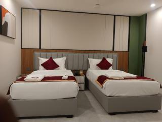 Hotel SVM GRAND BOWENPALLY - 0
