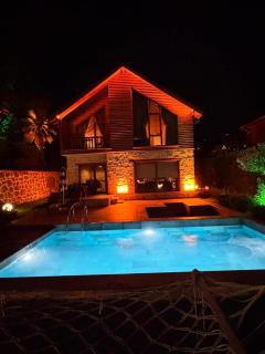 Real Love Villas - 1