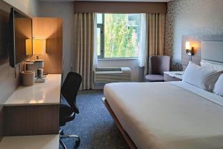 Comfort Hotel Vancouver Airport - 6