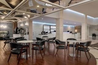 Fort Pontchartrain Detroit, a Wyndham Hotel - 6