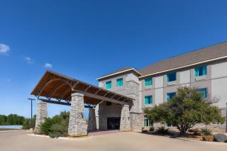 Baymont by Wyndham Andrews TX - 8