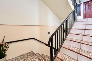 RedDoorz at Golden Gateway Medan - 4