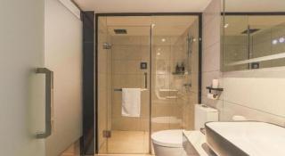 IU Hotels·GuiYang North Railway Station Dream City - 6