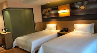 IU Hotels·GuiYang North Railway Station Dream City - 5