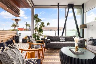 Hip Venice 5BR 4BA Home w Rooftop and Steps to the Beach - 7