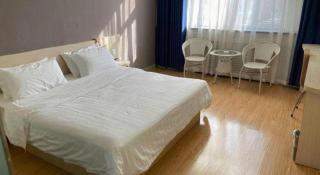 7 Days Inn Hami Baofeng Market - 1