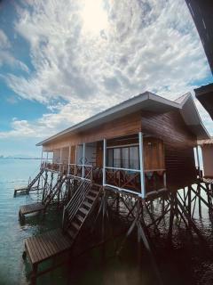 Borneo Island Resort - 5