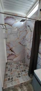 JL Valley Suites - 5