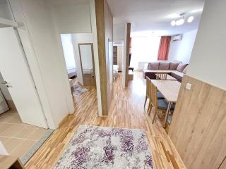 RIVER VIEW Apartments - 6