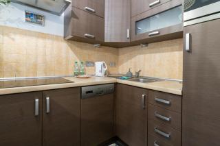 Orkana Spacious Apartment by BookingHost - 4