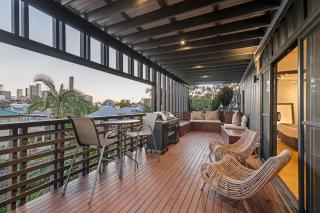 New Farm Apartment with Private Balcony & BBQ - 7