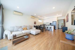 Villa Mangosteen 3BR Seaview Pool and Rooftop - 1