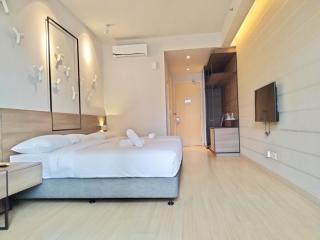 Oneiro Windmill Upon Hills - 7