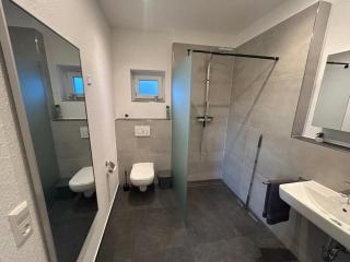 LivingLike-4P-central-modern-private-parking - 8