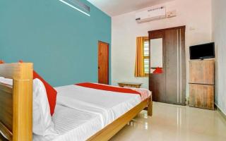 Thottunkal Tourist home - 1