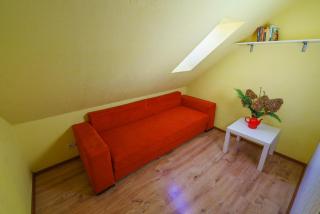 Uroczy domek nad jeziorem - 1