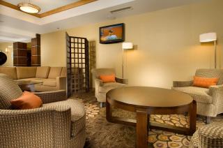 Holiday Inn Express & Suites Alexandria - Fort Belvoir by IHG - 9