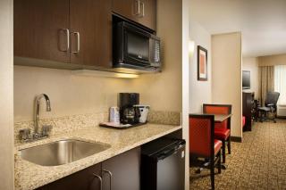 Holiday Inn Express & Suites Alexandria - Fort Belvoir by IHG - 7