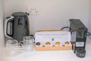 Luxury Sydney Apartment with Harbour Bridge View - 2