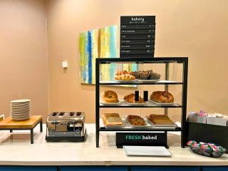 Holiday Inn Hotel & Suites Tallahassee Conference Center North by IHG - 9