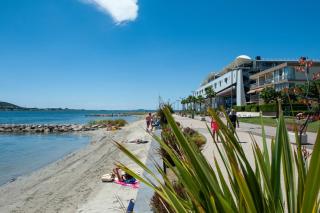 Reflet de Thau, vue étang et proche Thermes - 4