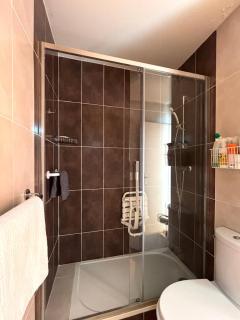 Reflet de Thau, vue étang et proche Thermes - 2