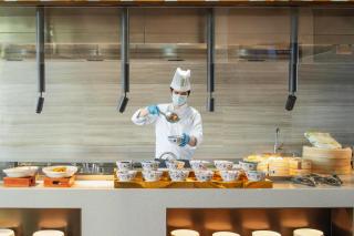 Holiday Inn Zhuhai City Center by IHG - 2