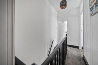 Modern Bletchley home with stylish decor - 3