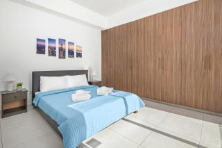 Downtown 1 Bedroom City Apartment - 2