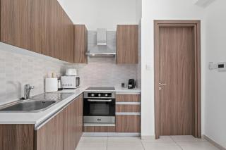 Downtown 1 Bedroom City Apartment - 4