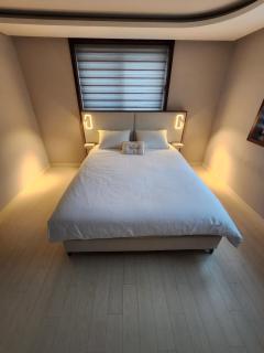 Pine-tree Stay, KTX station nearby, 3 rooms, 2 bathrooms, Hotel style bed 4, Rooftop barbecue, Kids room, Retro arcade, Board games - 8