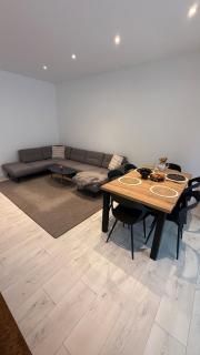 Apartment - Netflix - WiFi - Office - 0