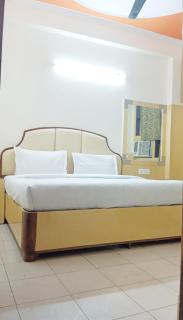 Hotel Queen Palace Guest House - 3