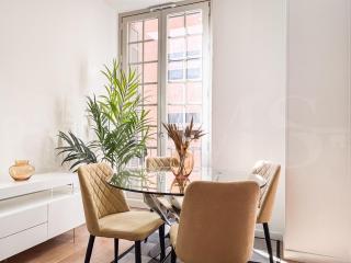 Heart of Malaga - Plaza del Teatro Apartment REMS - 8