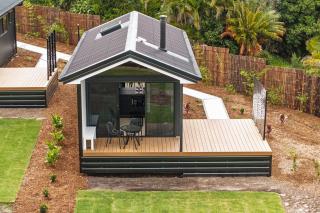 Bottlebrush Villa - 0