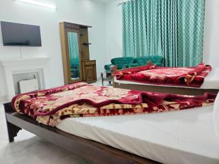 Crystal Inn Guest House - 9