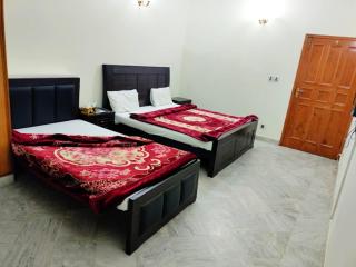 Crystal Inn Guest House - 8