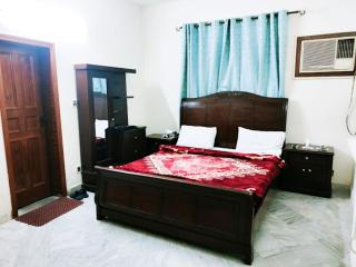 Crystal Inn Guest House - 7