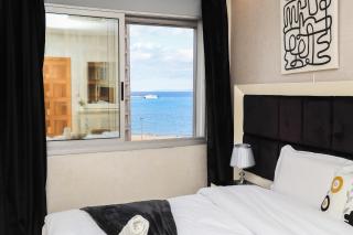 Ocean View Apartment by Hilton & TGV Station - 1