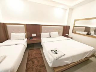 Hotel Apple Villa - New Delhi - 8