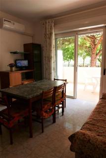 Bright flat with large balcony in Bibione - 4