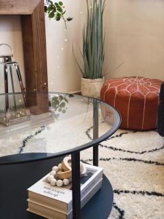 Near Airport Cosy flat Full AC, IPTV, Free Parking Married couples only - 4